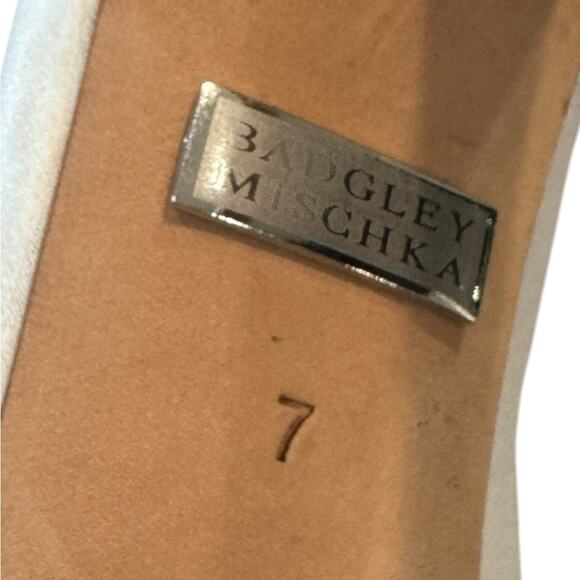 Badgley Mischka Piper Feather Open Toe Wedding Pumps white satin Size 7 - Picture 7 of 11